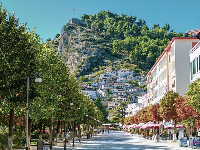Arnavutluk Tiran Turu Air Albania Hava Yolları İle 3 Gece 4 Gün
