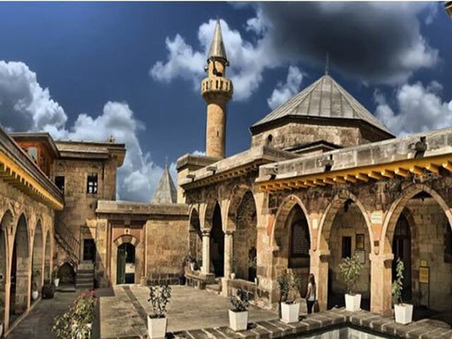 İstanbul &  Ankara Çıkışlı Otobüslü Kapadokya Turu 1 Gece Konaklamalı