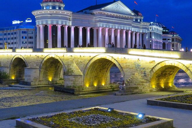 İzmir Hareketli Otobüslü Balkan Masalı Turu 7 Gece (Tüm Çevre Turları ve Ekstra Turlar Dahil)