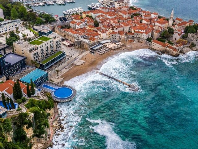 Budva-Saraybosna Turu Pegasus Hava Yolları ile 4 Gece 5 Gün (TGD-SJJ)