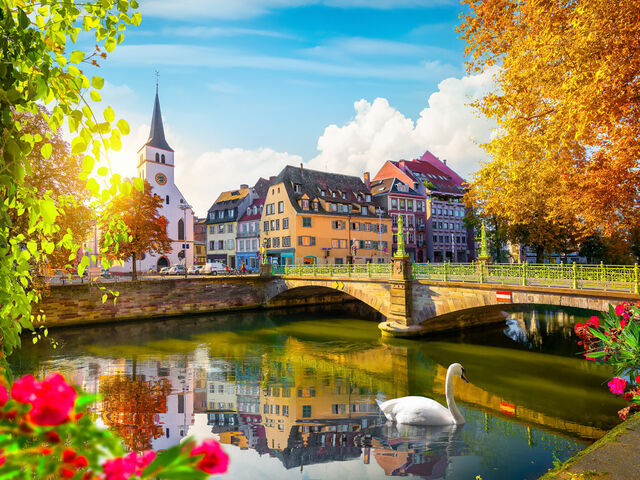 İzmir Kalkışlı Noel Pazarları Turu Sun Express Hava Yolları İle 3 Gece