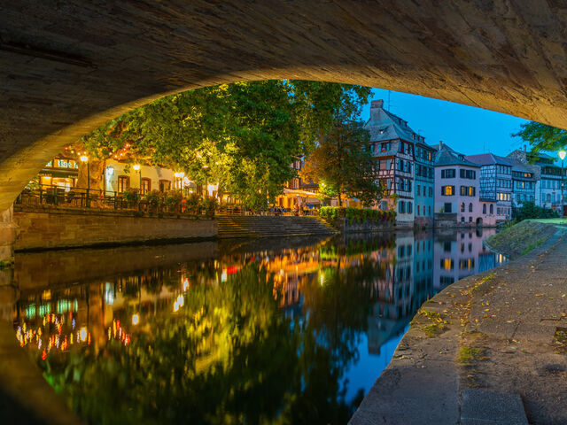 İzmir Kalkışlı Noel Pazarları Turu Sun Express Hava Yolları İle 4 Gece