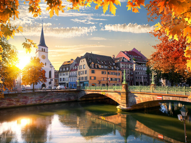 İzmir Kalkışlı Noel Pazarları Turu Sun Express Hava Yolları İle 4 Gece